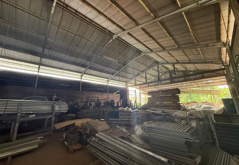 Bintawa Pending Huge Warehouse For rent 