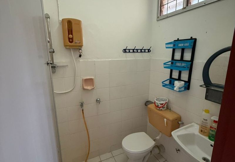 Taman Yen Yen, Matang Single Storey Corner For Sale