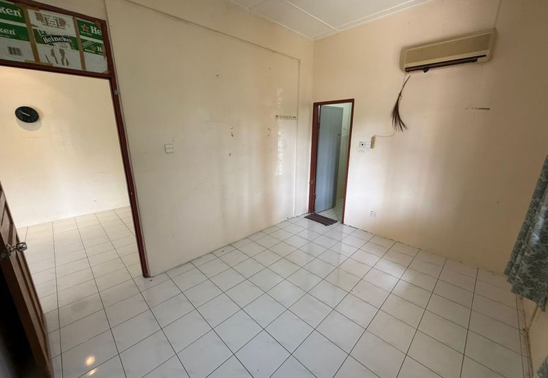 Taman Yen Yen, Matang Single Storey Corner For Sale