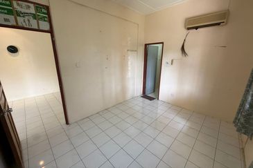 Taman Yen Yen, Matang Single Storey Corner For Sale