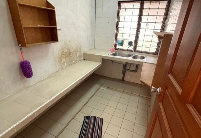 Taman Yen Yen, Matang Single Storey Corner For Sale