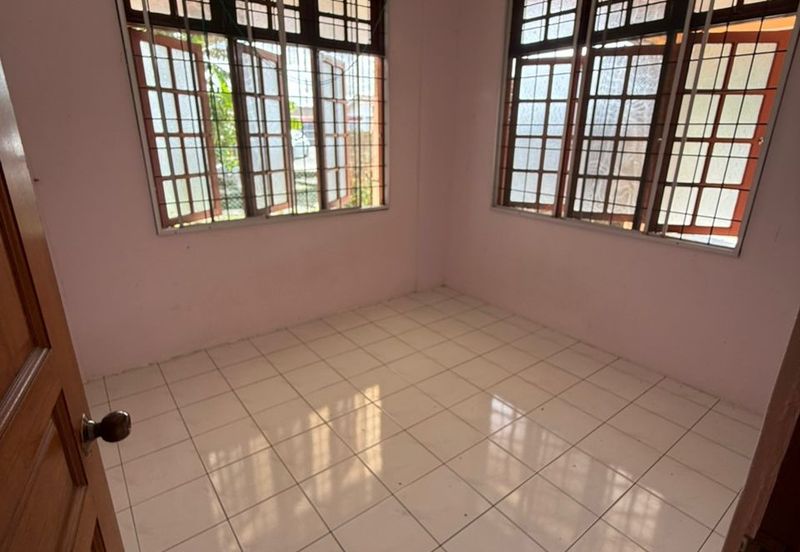 Taman Yen Yen, Matang Single Storey Corner For Sale