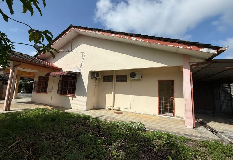 Taman Yen Yen, Matang Single Storey Corner For Sale