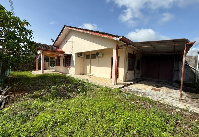 Taman Yen Yen, Matang Single Storey Corner For Sale