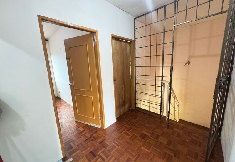 Kota Sentosa Double Storey Corner House For Sale & For Rent