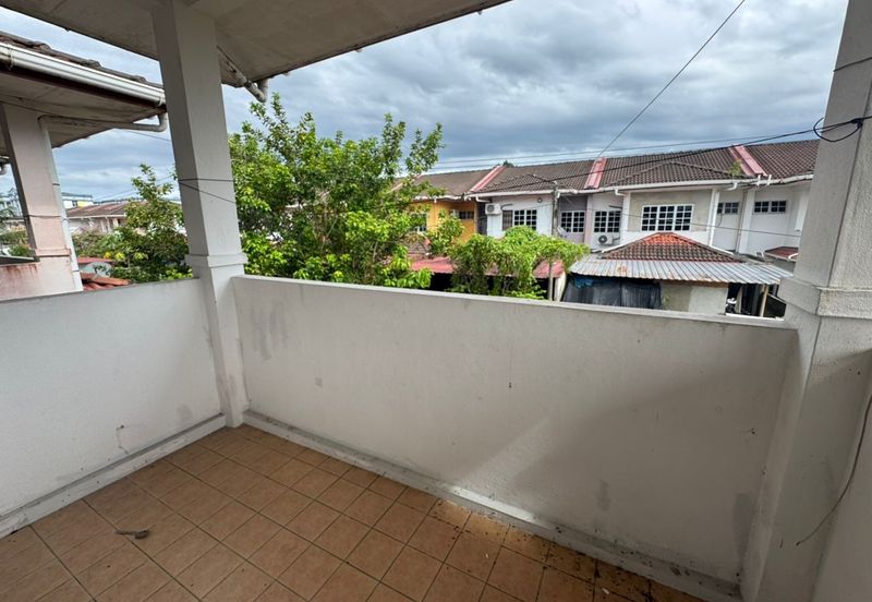 Kota Sentosa Double Storey Corner House For Sale & For Rent