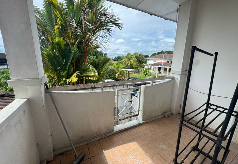 Kota Sentosa Double Storey Corner House For Sale & For Rent