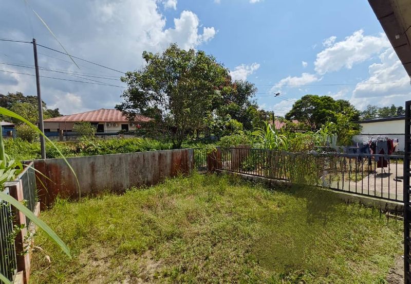 Lorong Swanston, Moyan Double Storey Intermediate Terrace For Sale