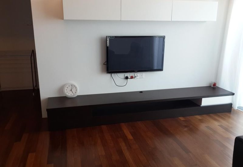 D Infinia condominium For rent 