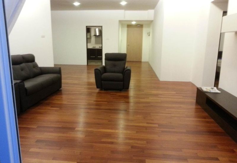 D Infinia condominium For rent 