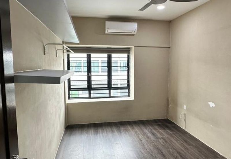 Petrajaya Double storey Intermediate terrace house For Sale