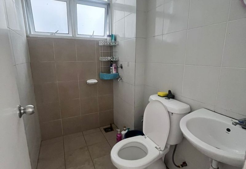 Prima Bintawa Apartment For Sale 