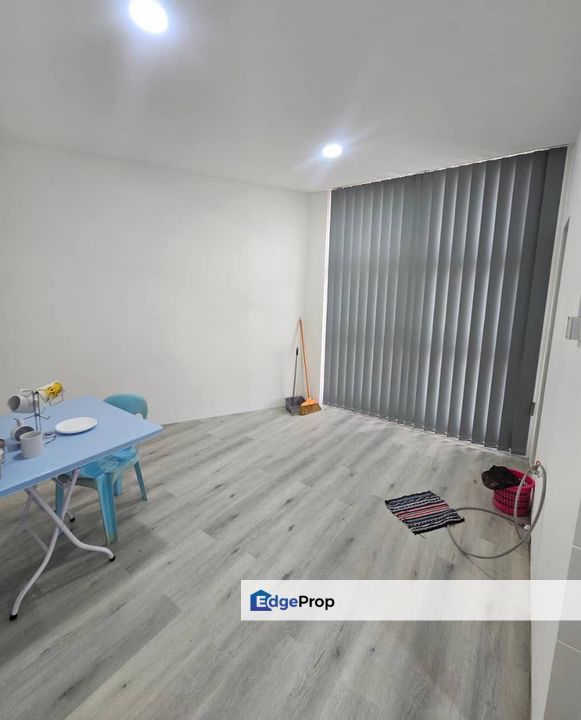 The Northbank Shoplot For Rent, Sarawak, Kuching