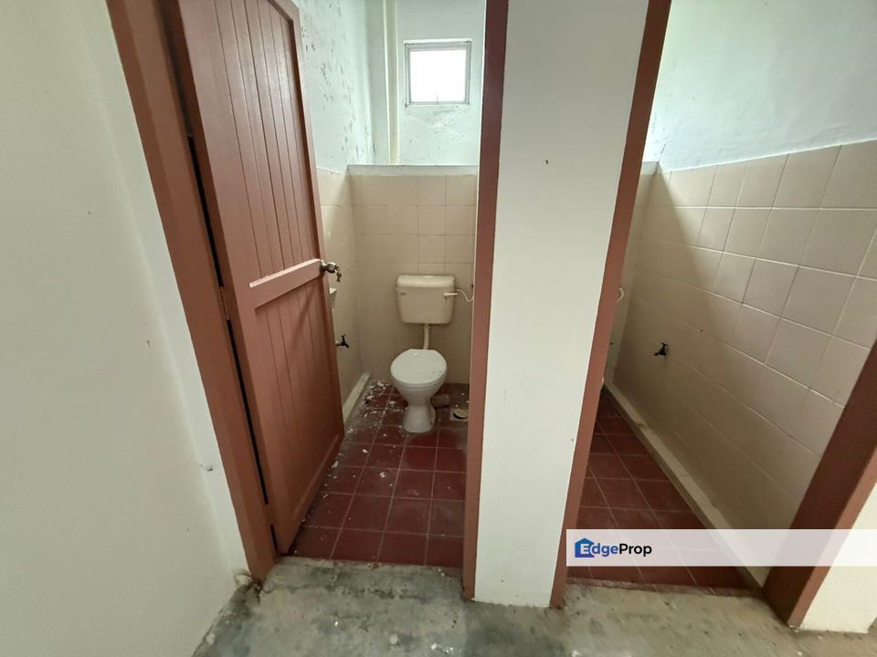 Kuching 11 mile 3 storey shoplot For sale, Sarawak, Kuching