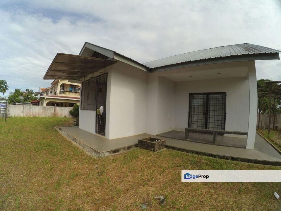 Jalan Nanas Barat 1.5-Storey Detached House for Sale , Sarawak, Kuching