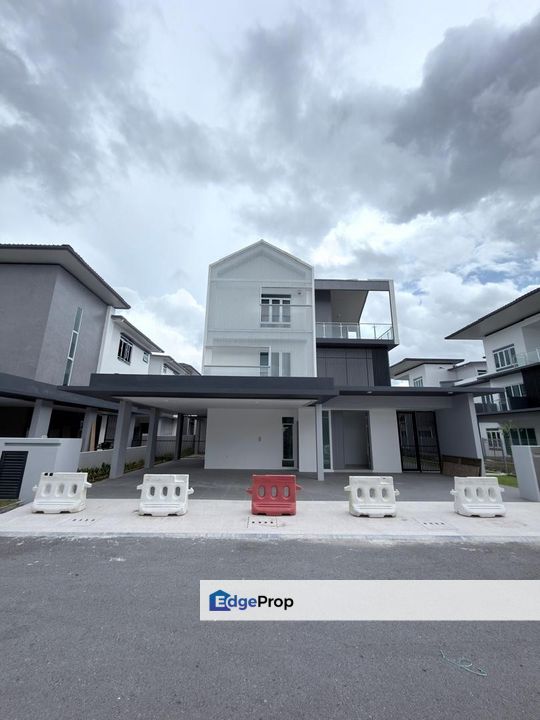 3 Storey Duplex House at La Promenade for Rent, Sarawak, Kota Samarahan