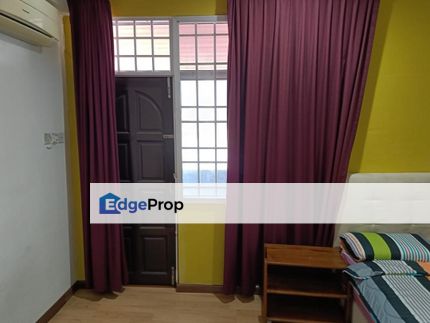 SEMI DETACH HOUSE AT JALAN FOO CHOW FOR RENT, Sarawak, Kuching