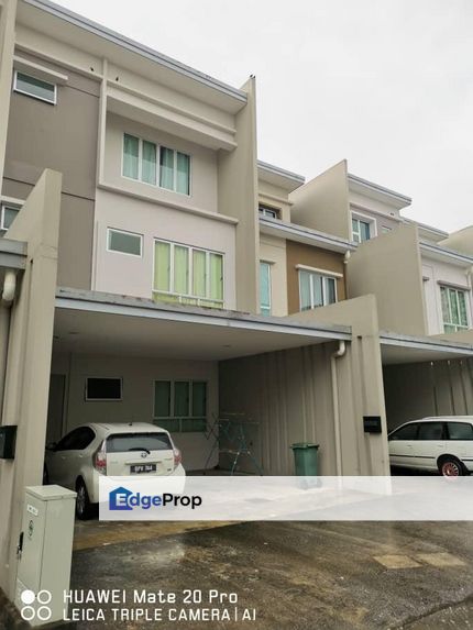 3 STOREY HOUSE AT ACADEMIA LAND FOR RENT, Sarawak, Kuching
