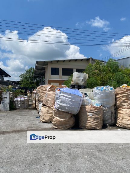 DOUBLE STOREY SEMID WAREHOUSE AT DEMAK LAUT FOR SALE, Sarawak, Kuching