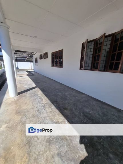 SINGLE STOREY SEMI DETACHED AT TABUAN LARU FOR RENT, Sarawak, Kuching
