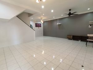 Double Storey Terrace Intermediate House at 9th Mile For Rent for ...