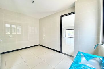 Hevea Elmina Gardens