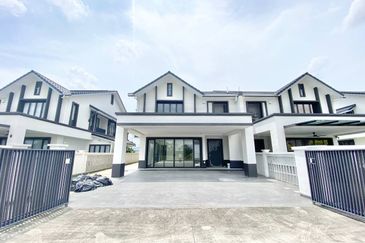 Hevea Elmina Gardens