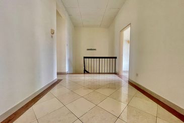 Double Storey Bandar Kinrara 4 BK4 Puchong Selangor