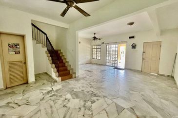 Double Storey Bandar Kinrara 4 BK4 Puchong Selangor