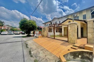 Double Storey Bandar Kinrara 4 BK4 Puchong Selangor