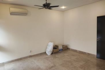 Changkat Kiara Surya