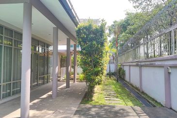 Changkat Kiara Surya