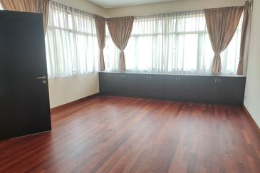 Changkat Kiara Surya