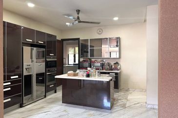 Bungalow Ara Damansara 