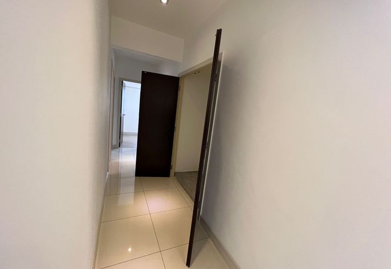 Royalle Condominium @ North Kiara