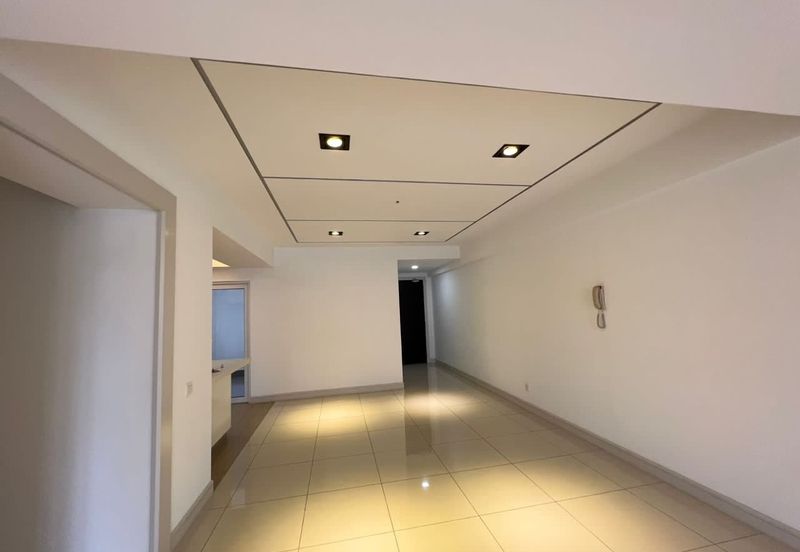 Royalle Condominium @ North Kiara