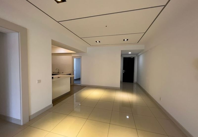 Royalle Condominium @ North Kiara