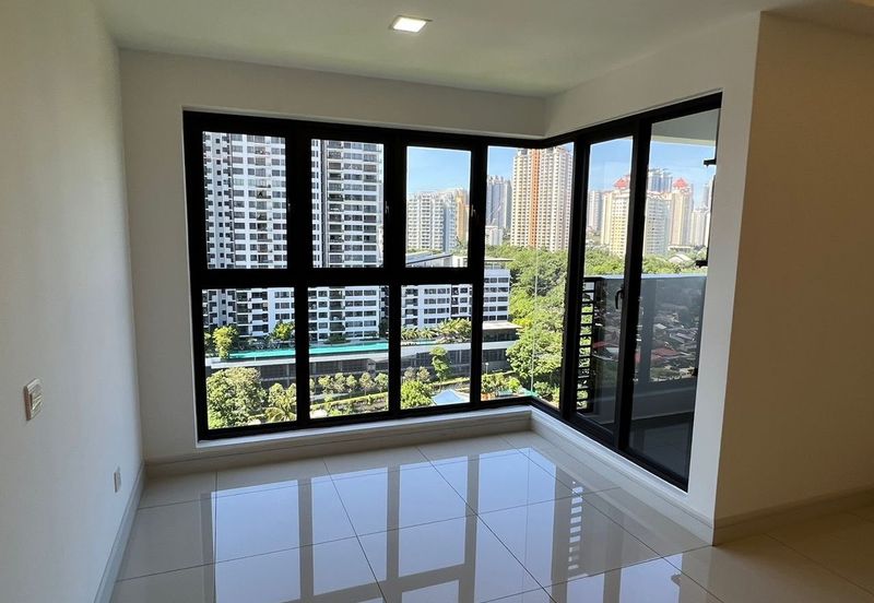 Royalle Condominium @ North Kiara