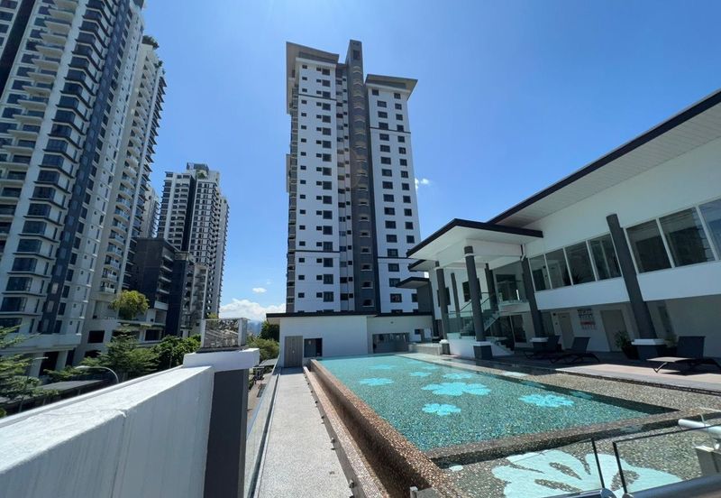 Royalle Condominium @ North Kiara