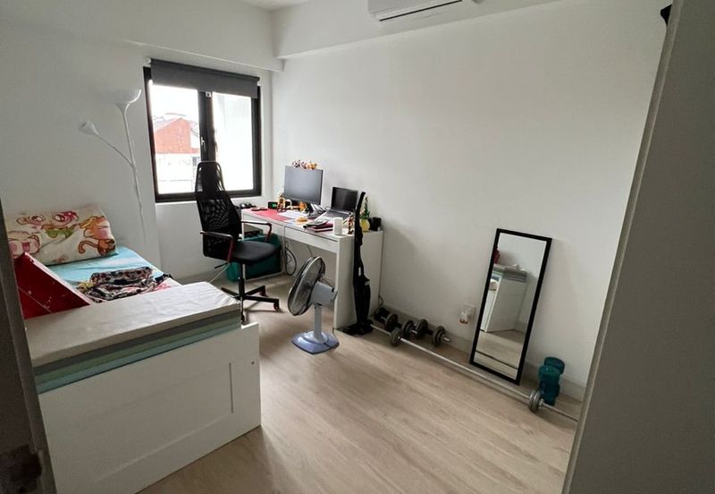 Royalle Condominium @ North Kiara