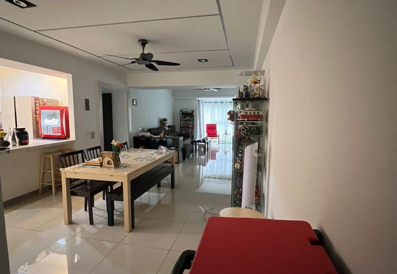 Royalle Condominium @ North Kiara