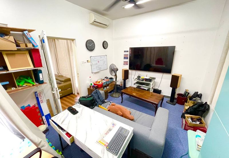 Corner Lot Jalan Elektron Denai Alam