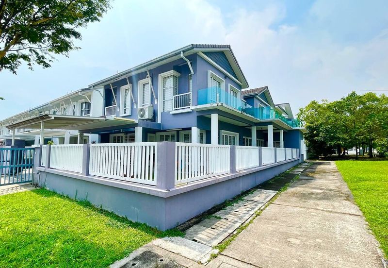 Corner Lot Jalan Elektron Denai Alam