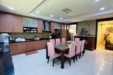 Jalan Spektrum U16 @ Taman Bukit Subang