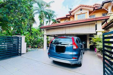 Jalan Spektrum U16 @ Taman Bukit Subang