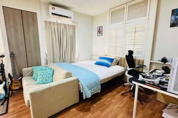 Jalan Spektrum U16 @ Taman Bukit Subang