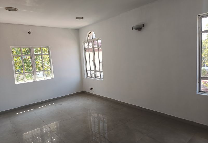 Jalan Sri Petaling 10