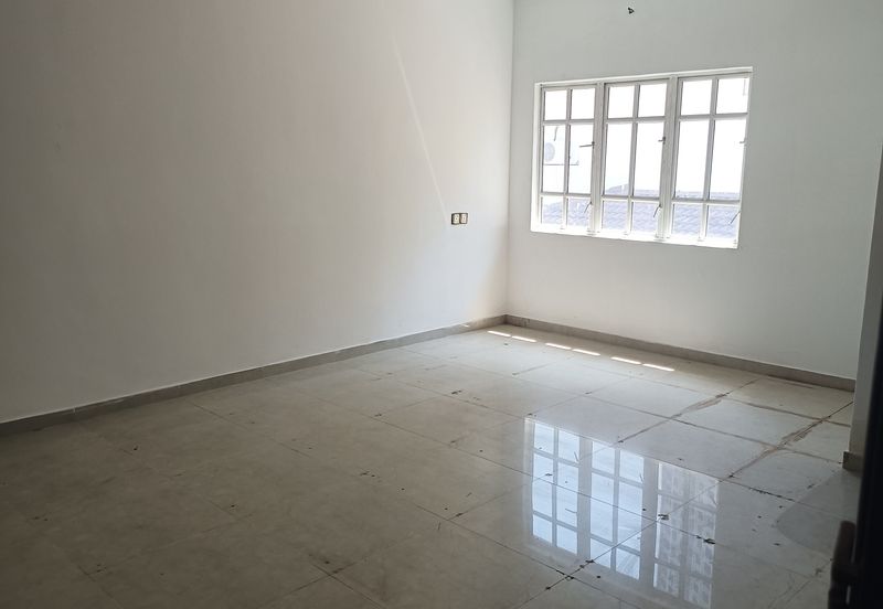 Jalan Sri Petaling 10