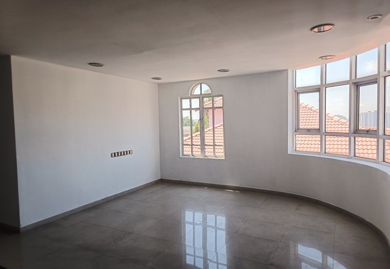 Jalan Sri Petaling 10