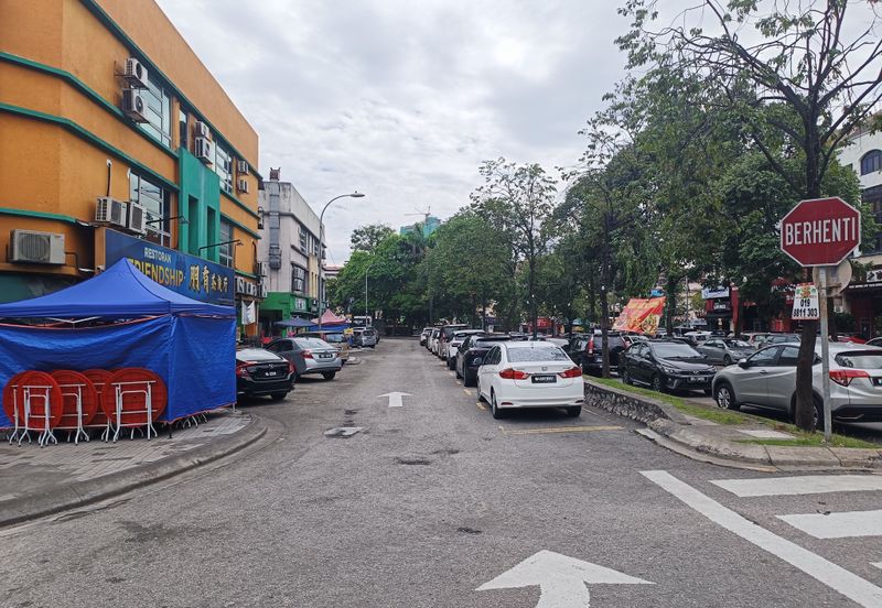 Jalan Kuchai Lama